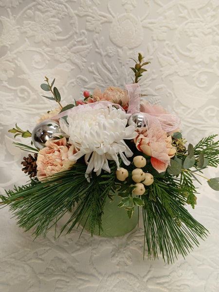 Pinkmas, Pink Christmas Florals