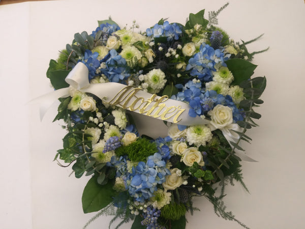 Small Open Heart Floral Wreath