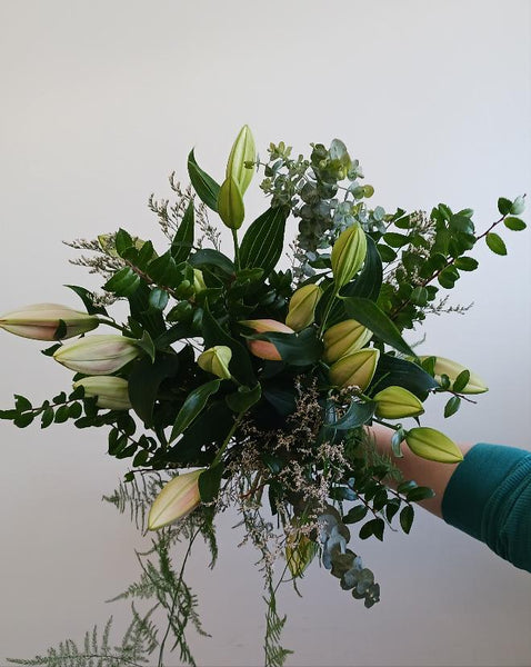 Sorbonne Lily Bouquet