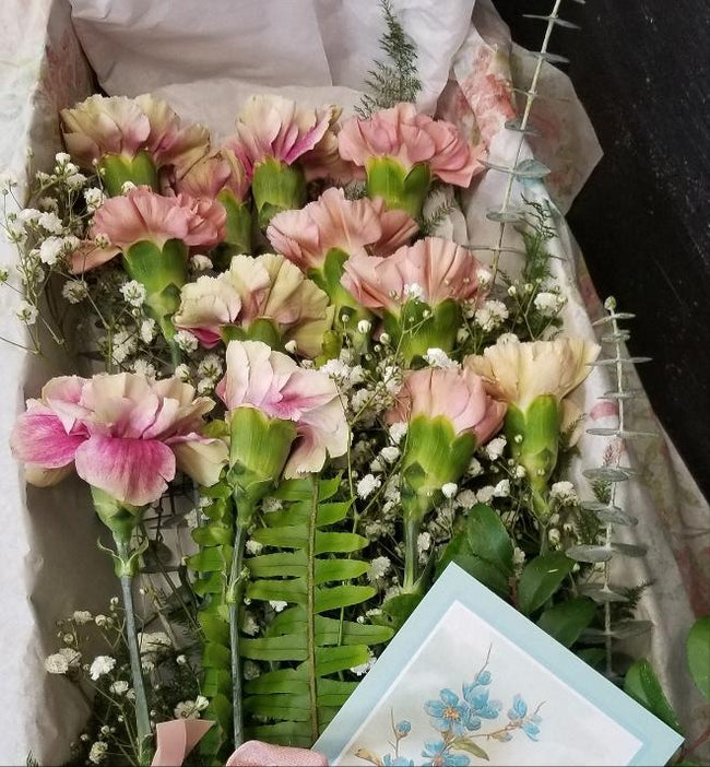 Antique Carnation Gift Box