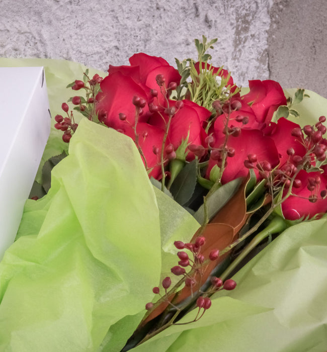 Florist's Best Roses Gift Box